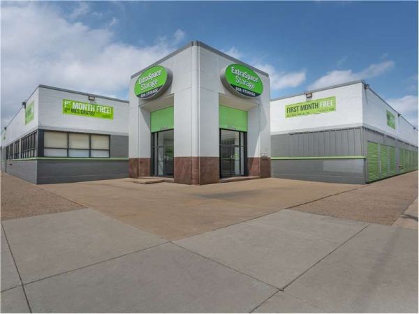 Photo of Extra Space Storage - 1710 - Chicago - Western Ave