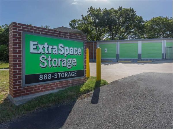 Photo of Extra Space Storage - 1774 - Weatherford - Bowie Dr
