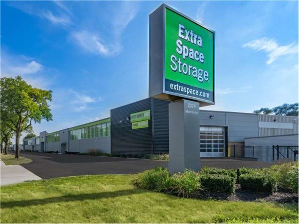 Photo of Extra Space Storage - 8699 - Des Plaines - Mannheim Rd