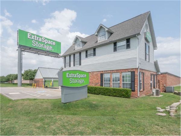 Photo of Extra Space Storage - 1496 - Grand Prairie - 2750 N State Hwy 360