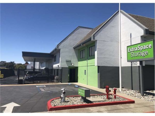 Photo of Extra Space Storage - 0136 - Monterey - Dela Vina Ave