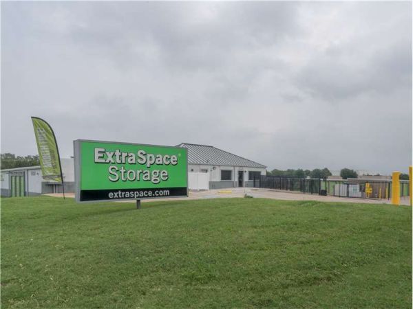 Photo of Extra Space Storage - 1615 - Dallas - 12100 Shiloh Rd