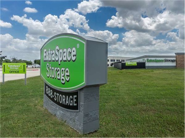 Photo of Extra Space Storage - 1621 - Irving - N State Hwy 161