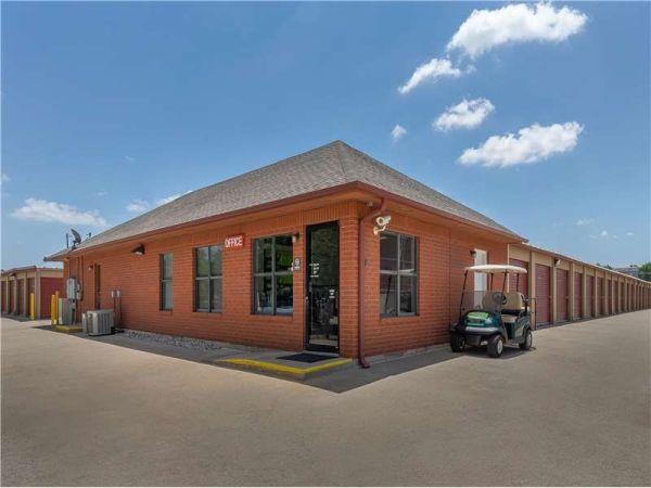 Photo of Extra Space Storage - 8716 - Oklahoma City - 62nd Street