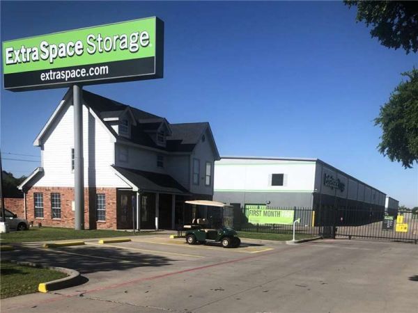 Photo of Extra Space Storage - 1497 - Dallas - 19383 Preston Rd