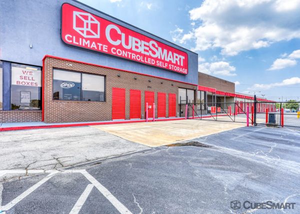 Photo of CubeSmart Self Storage - Chattanooga - 5952 Brainerd Rd