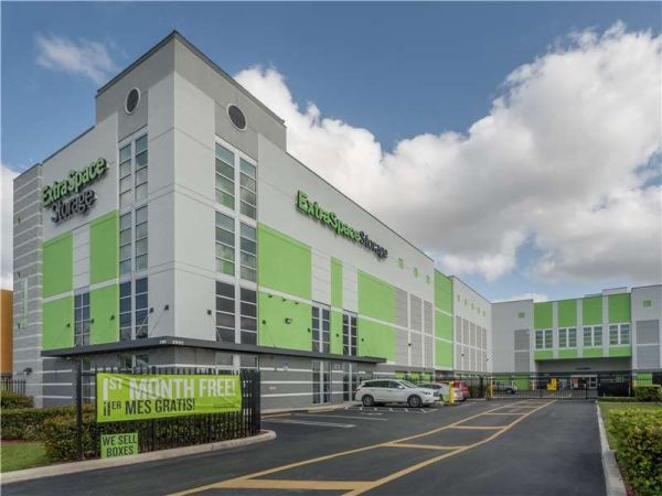 Photo of Extra Space Storage - 1403 - Hialeah - W 84th St