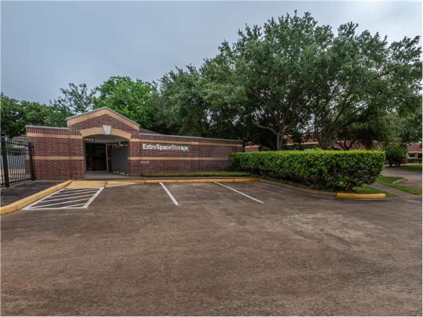 Photo of Extra Space Storage - 0318 - Sugar Land - Old Mill Rd