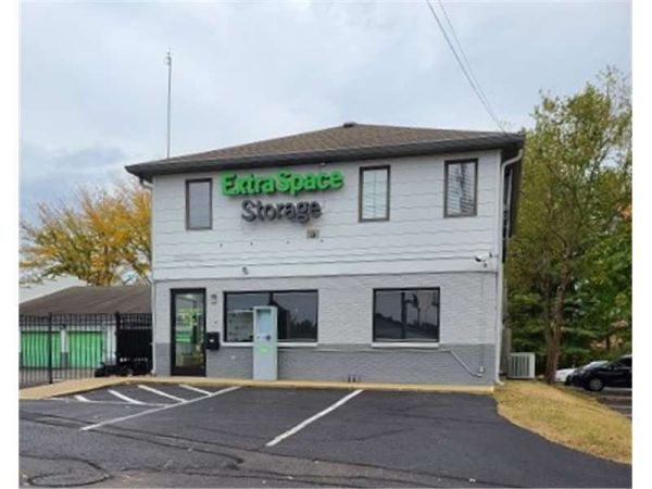Photo of Extra Space Storage - 0343 - Louisville - Bardstown Rd