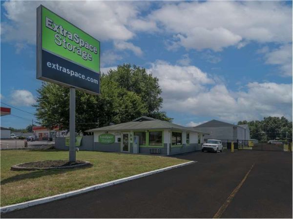 Photo of Extra Space Storage - 0458 - Louisville - Valley Station Rd