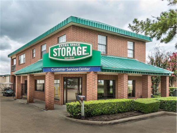 Photo of Extra Space Storage - 0565 - Addison - Addison Rd
