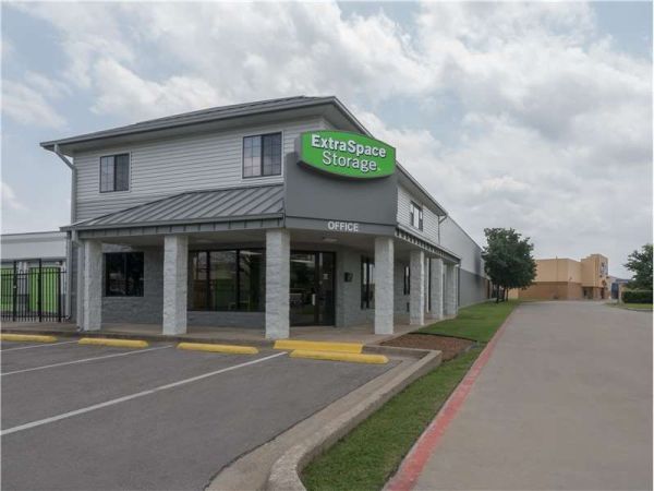 Photo of Extra Space Storage - 0514 - Dallas - Inwood Rd