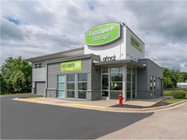 Photo of Extra Space Storage - 1242 - North Aurora - Lincolnway
