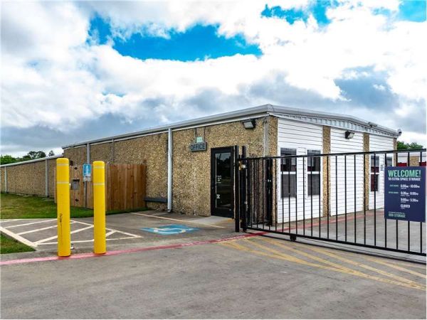 Photo of Extra Space Storage - 8703 - Denton - Frame Street