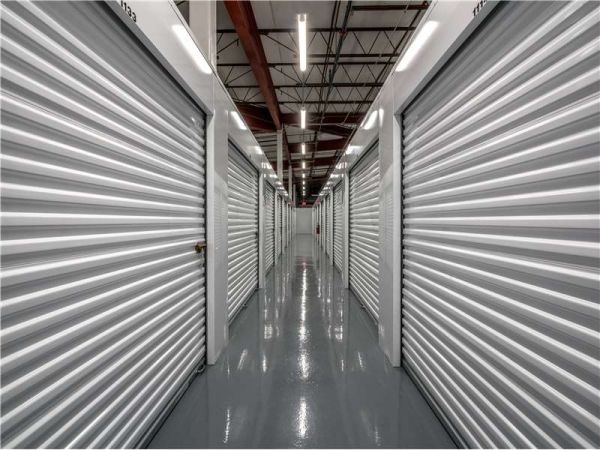 Extra Space Storage - 1873 - Elmhurst - Industrial Dr 160 Industrial Drive Elmhurst, IL - Photo 2