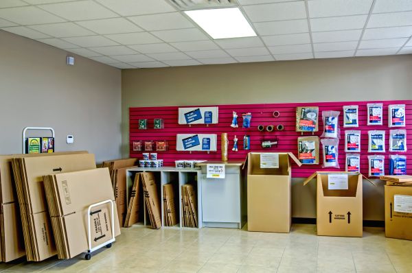 Lockaway Storage - I-35 Schertz: Lowest Rates ...