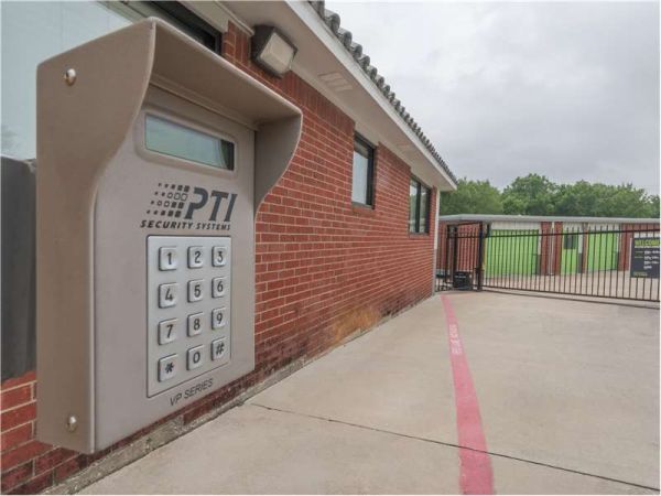 Photo of Extra Space Storage - 1624 - Mesquite - Gus Thomasson Rd