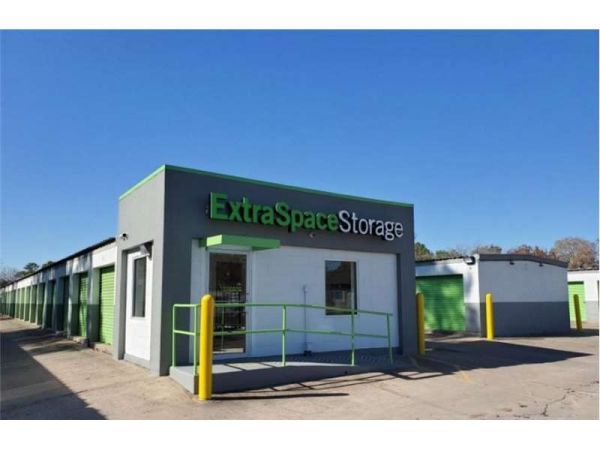 Photo of Extra Space Storage - 8967 - Houston - S Lake Houston Pkwy