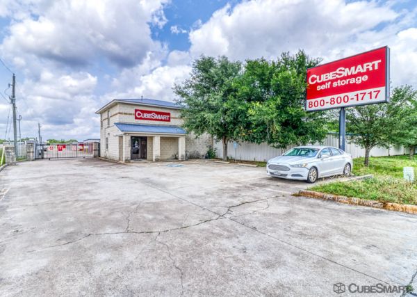 Photo of CubeSmart Self Storage - Houston - 7705 McHard Rd