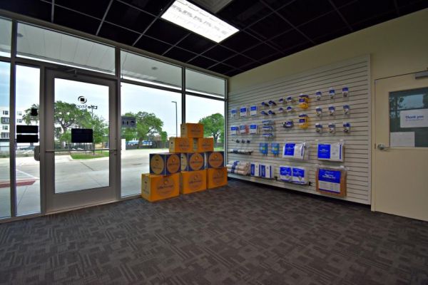 Life Storage - Austin - 4500 South Congress Avenue 4500 South Congress Avenue Austin, TX - Photo 4