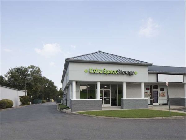 Photo of Extra Space Storage - 1325 - Richmond - 6100 W Broad St