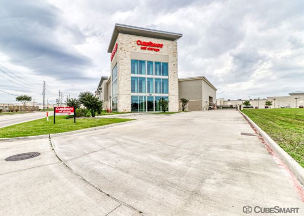Photo of CubeSmart Self Storage - Rosenberg - 306 Farm to Market Rd 2977