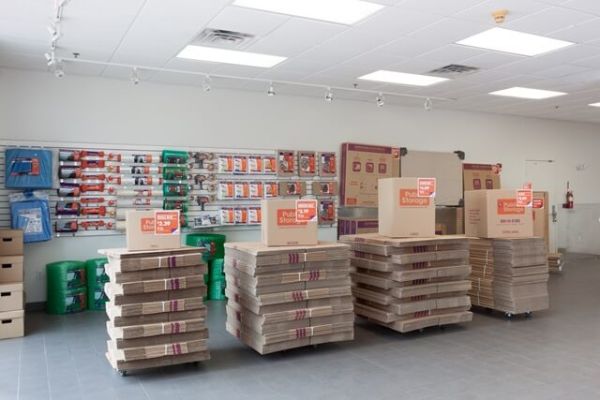 Public Storage - Tampa - 8230 N Dale Mabry Hwy 8230 N Dale Mabry Hwy Tampa, FL - Photo 2