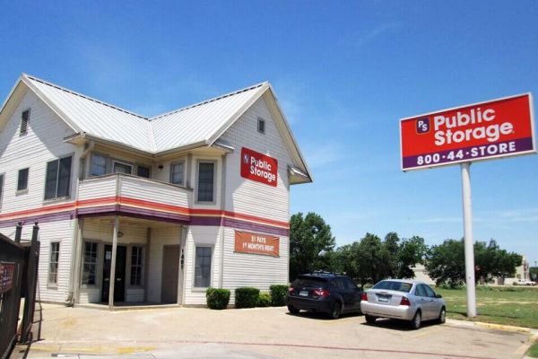 Photo of Public Storage - Fort Worth - 1001 W Beach Street