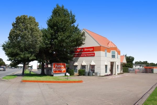 Photo of Public Storage - Arlington - 2531 South Cooper Street