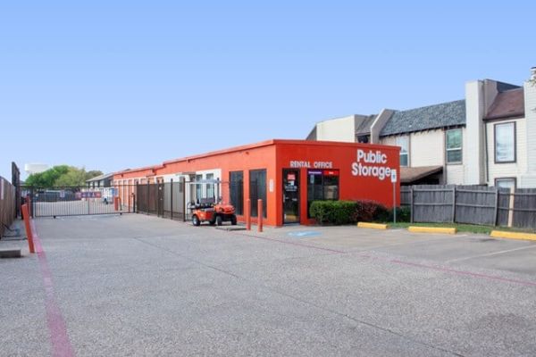 Photo of Public Storage - Dallas - 10540 Walnut Street