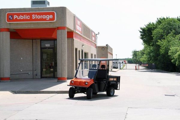 Photo of Public Storage - Irving - 100 N MacArthur Blvd