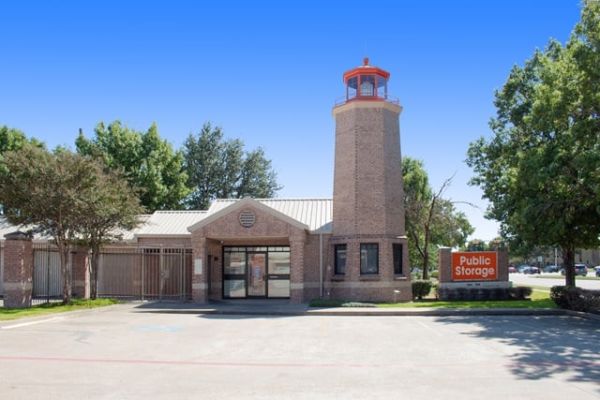 Photo of Public Storage - Irving - 7500 N MacArthur Blvd