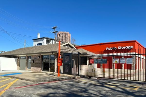 Photo of Public Storage - Dallas - 2320 N Central Expy