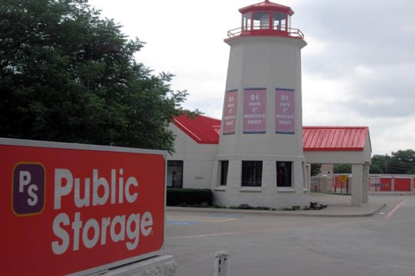 Photo of Public Storage - Dallas - 18004 N Preston Road