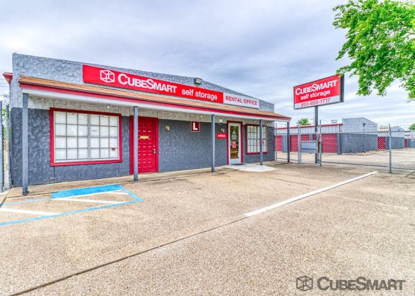 Photo of CubeSmart Self Storage - College Station - 219 Manuel Drive