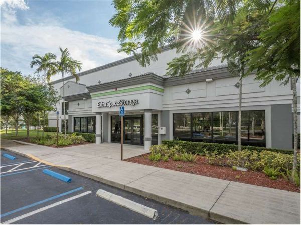 Photo of Extra Space Storage - 1392 - Coral Springs - Coral Ridge Drive