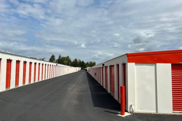 Public Storage - New Castle - 3801 N Dupont Parkway 3801 Dupont Parkway New Castle, DE - Photo 1