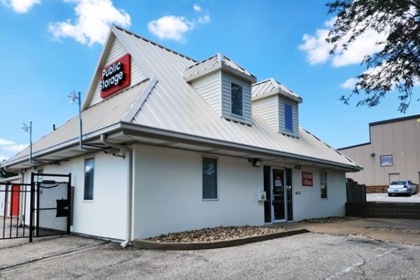 Photo of Public Storage - Lenexa - 8830 Long Street