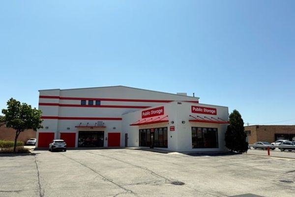Photo of Public Storage - Lincolnwood - 3501 W Touhy Ave