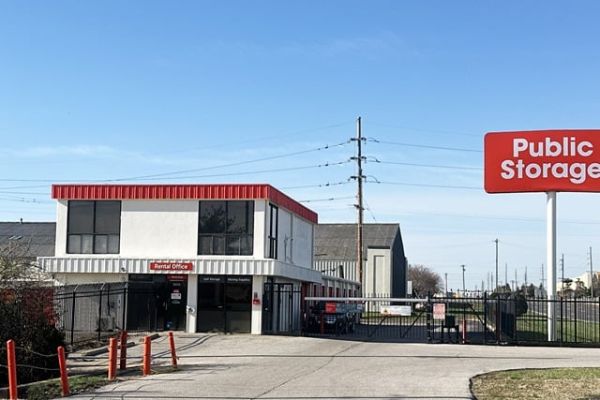 Photo of Public Storage - Hazelwood - 6030 N Lindbergh Blvd