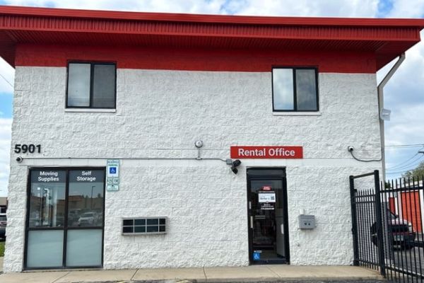 Photo of Public Storage - Chicago - 5901 S Harlem Ave