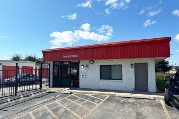 Photo of Public Storage - Elk Grove Village - 2901 Touhy Ave