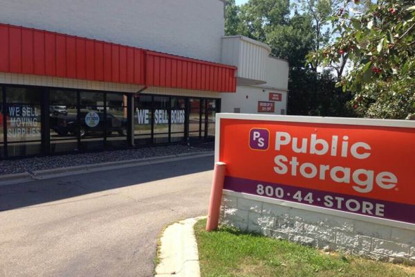 Public Storage - Edina - 4425 West 77th St 4425 West 77th St Edina, MN - Photo 0
