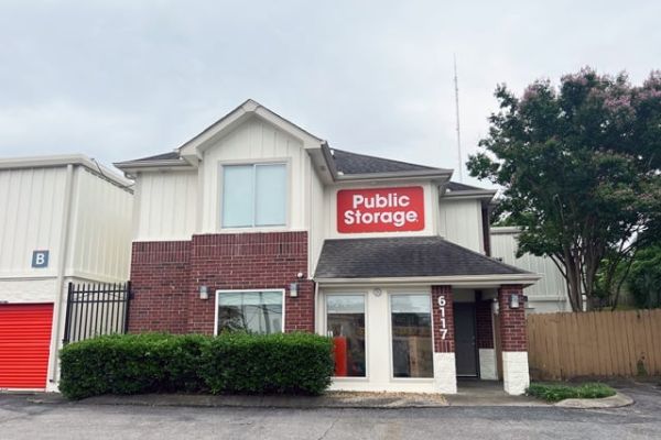 Photo of Public Storage - Nashville - 6117 Charlotte Pike