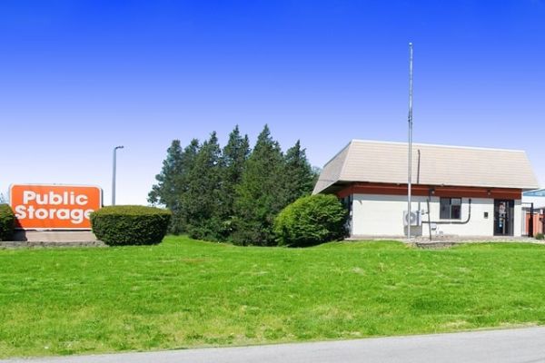 Photo of Public Storage - Lombard - 412 W North Ave