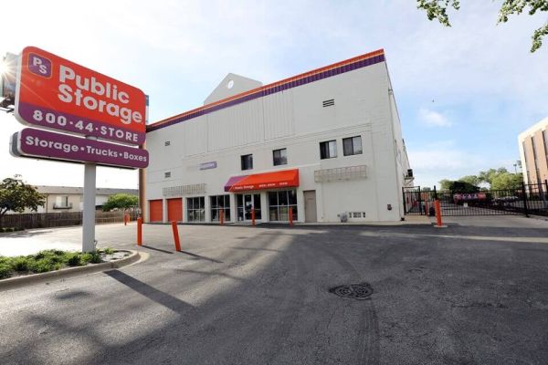 Photo of Public Storage - Des Plaines - 8790 W Golf Road