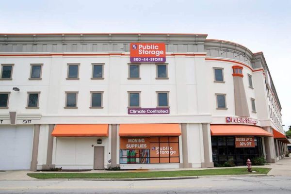 Photo of Public Storage - Berwyn - 2801 S Harlem Ave