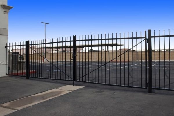 Public Storage - Gilbert - 1015 S Val Vista Dr Ste 100 1015 S Val Vista Dr Ste 100 Gilbert, AZ - Photo 3