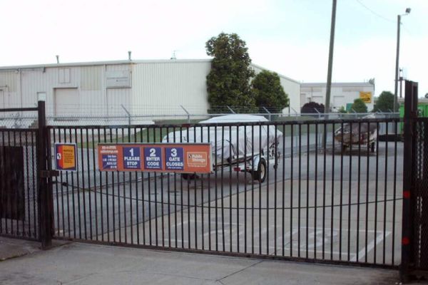 Public Storage - Chattanooga - 4255 Cromwell Road 4255 Cromwell Road Chattanooga, TN - Photo 3