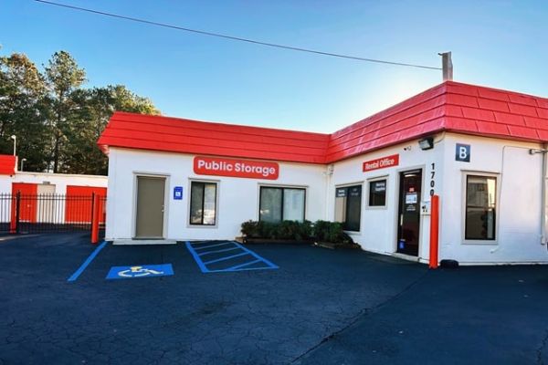 Public Storage - Smyrna - 1700 Roswell Street SE 1700 Roswell Street SE Smyrna, GA - Photo 0